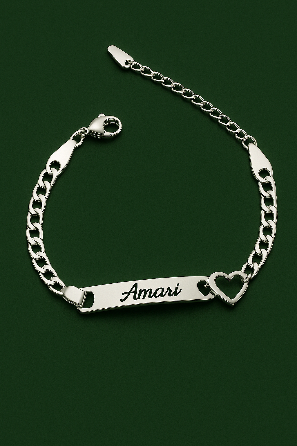 Pulsera Amari plateada personalizada con grabado en acero inoxidable minimalista